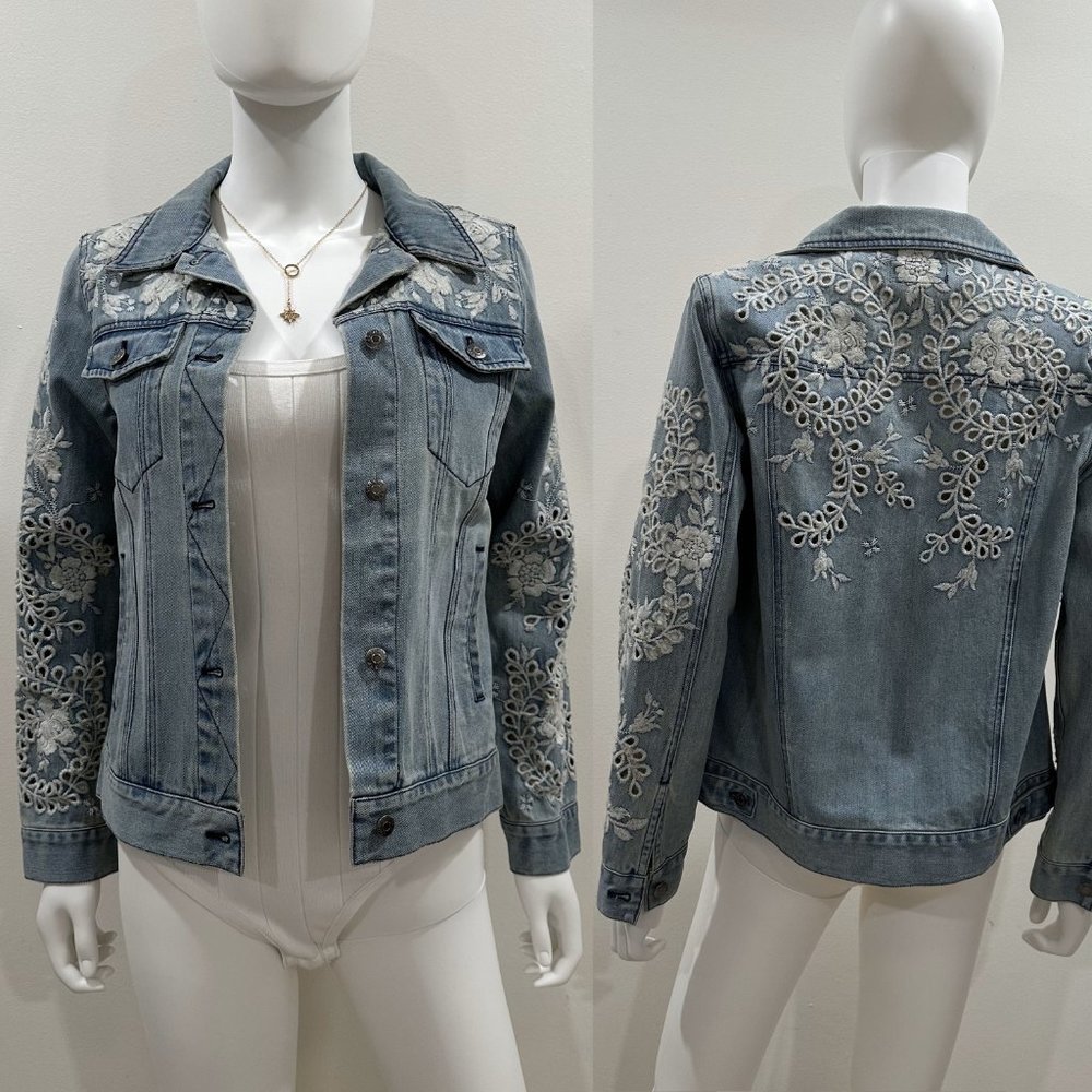 Johnny Was Ivory Embroidered Eyelet Crop Denim Jacket - Size Small - Floral boho